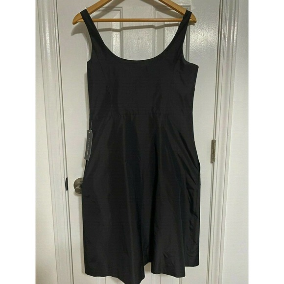 Sleeveless Cocktail Dress Size 8 Black Ann Taylor 100% Silk - Picture 1 of 9